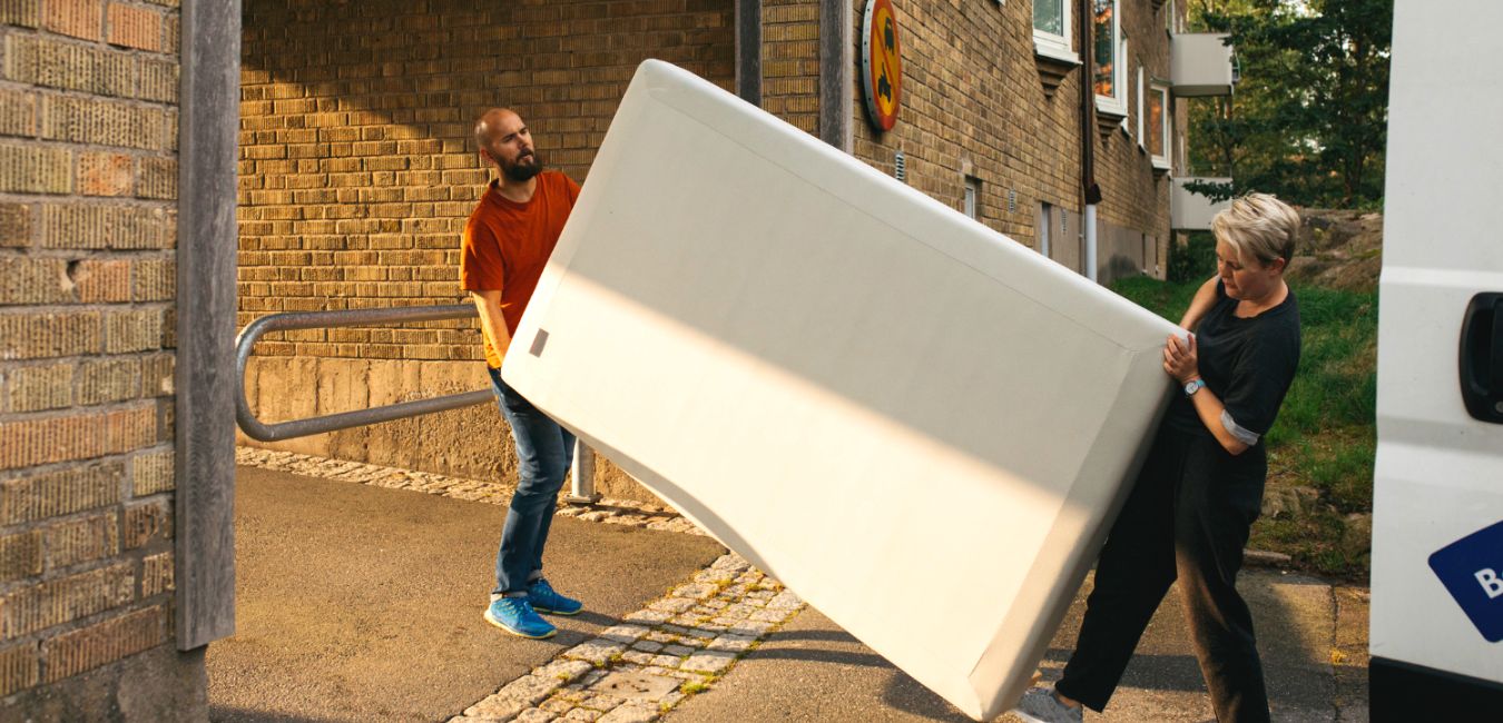 Do people want to know the proper method for How to return a mattress