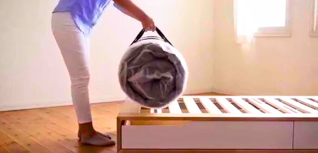 How to Roll Up a Memory Foam Mattress - A DIY Technique for Easy Storage